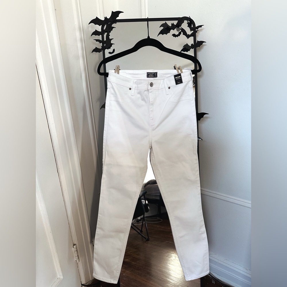 Abercrombie & Fitch Jean Leggings
Size 29 / 8 Short